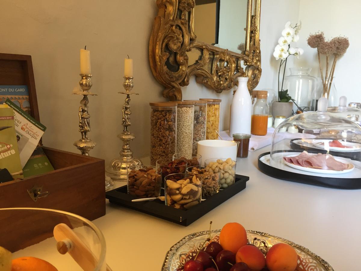 Tour Sarrazine De Montaren Bed and Breakfast Εξωτερικό φωτογραφία