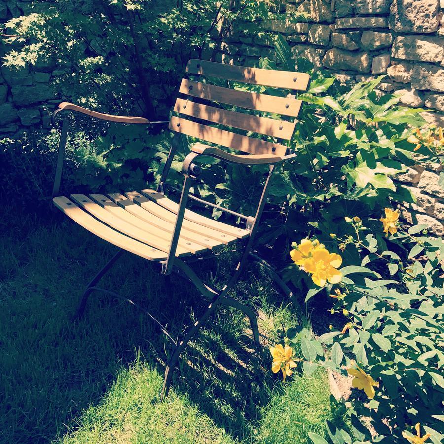 Tour Sarrazine De Montaren Bed and Breakfast Εξωτερικό φωτογραφία