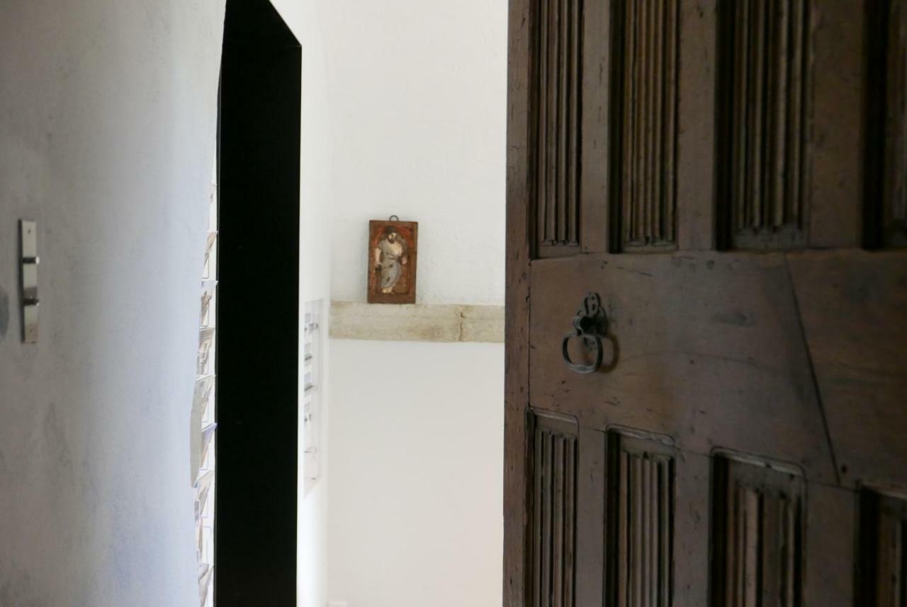 Tour Sarrazine De Montaren Bed and Breakfast Εξωτερικό φωτογραφία